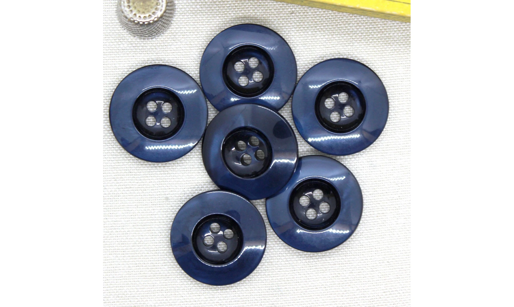 6 Boutons / 28MM / Bleu
