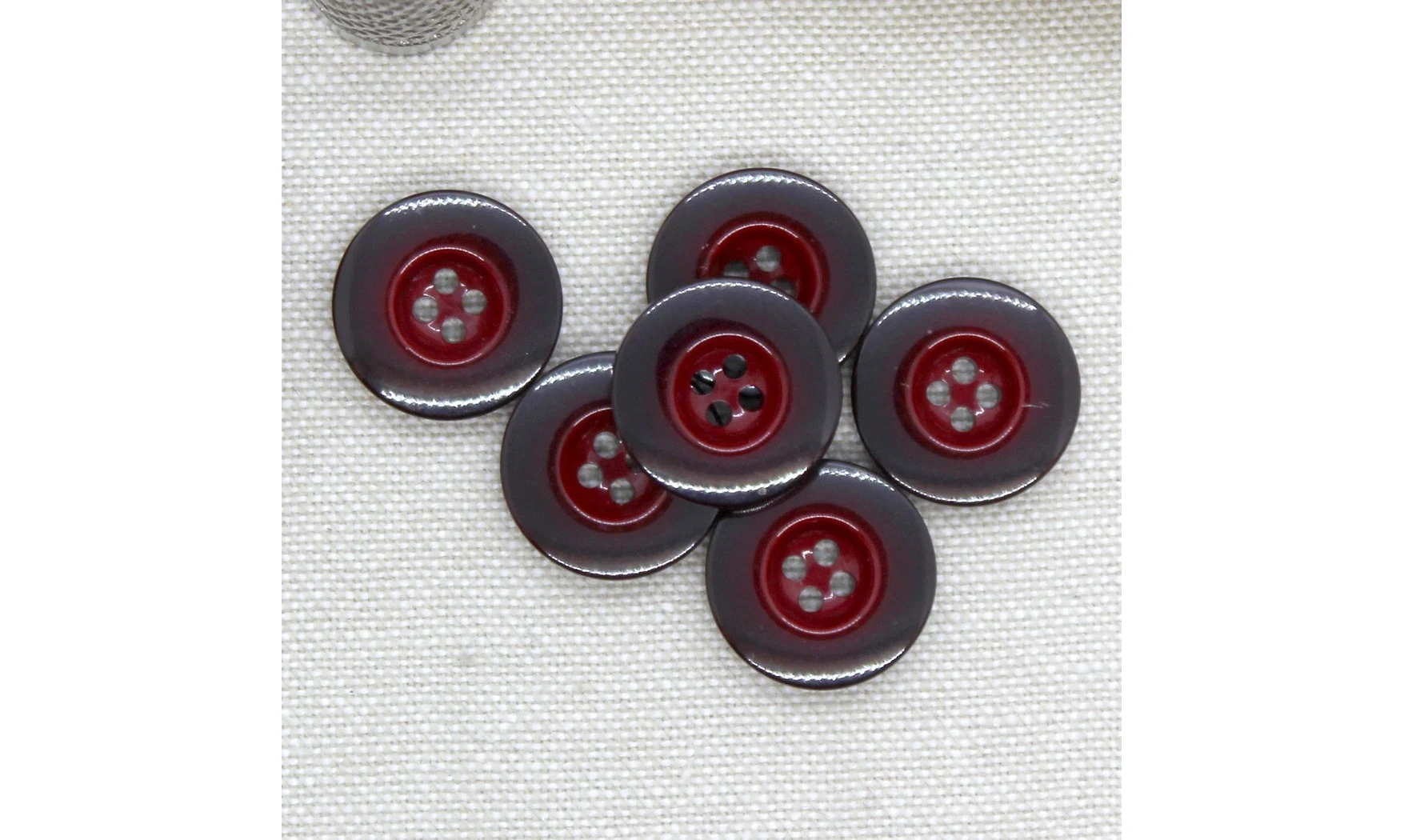 6 Boutons / 18MM / Bordeaux