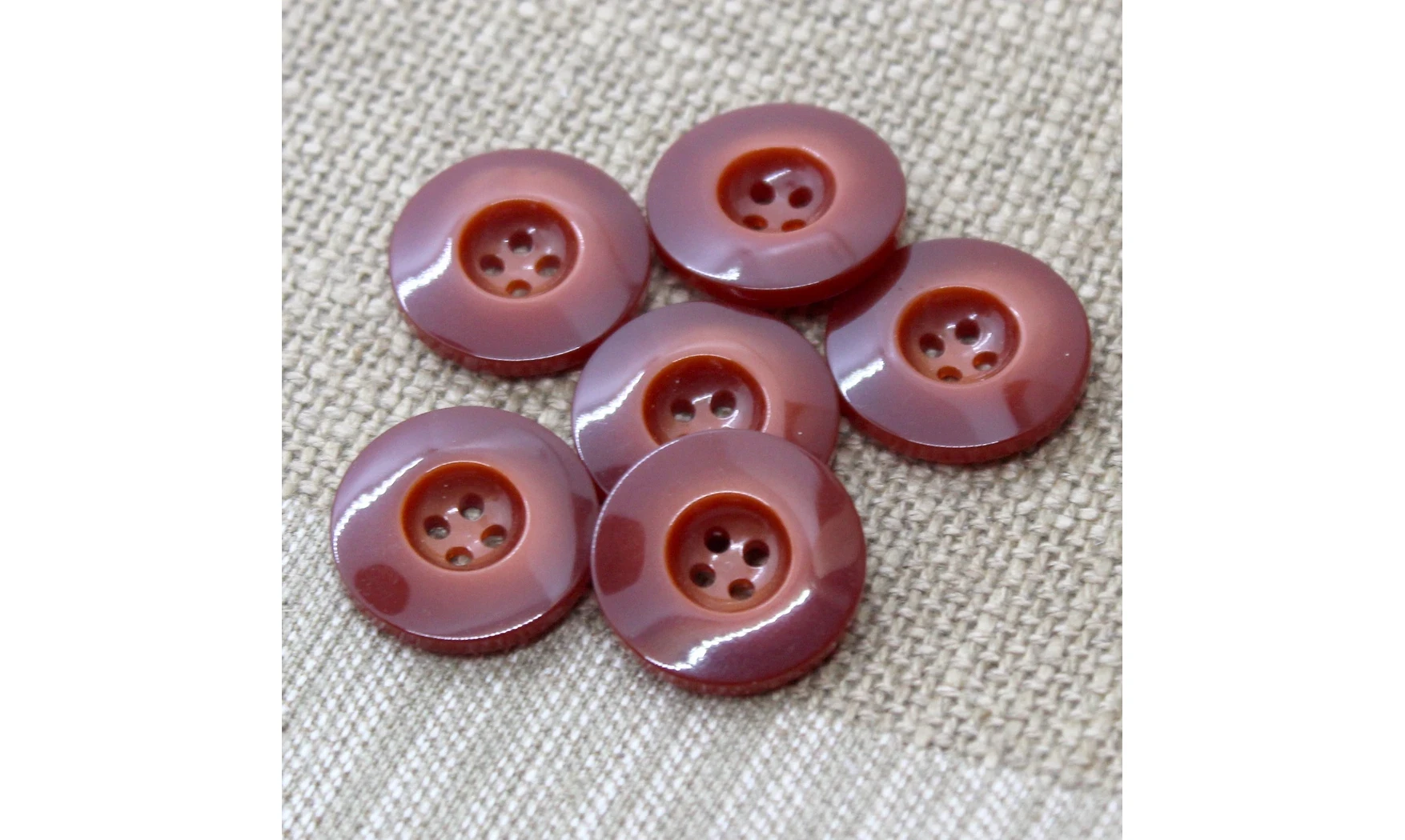 6 Boutons / 22MM / Rouge