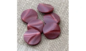 Vintage button Red