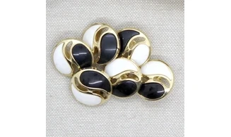 Vintage button Yin and Yang