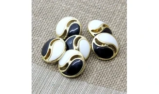 Vintage button Yin and Yang