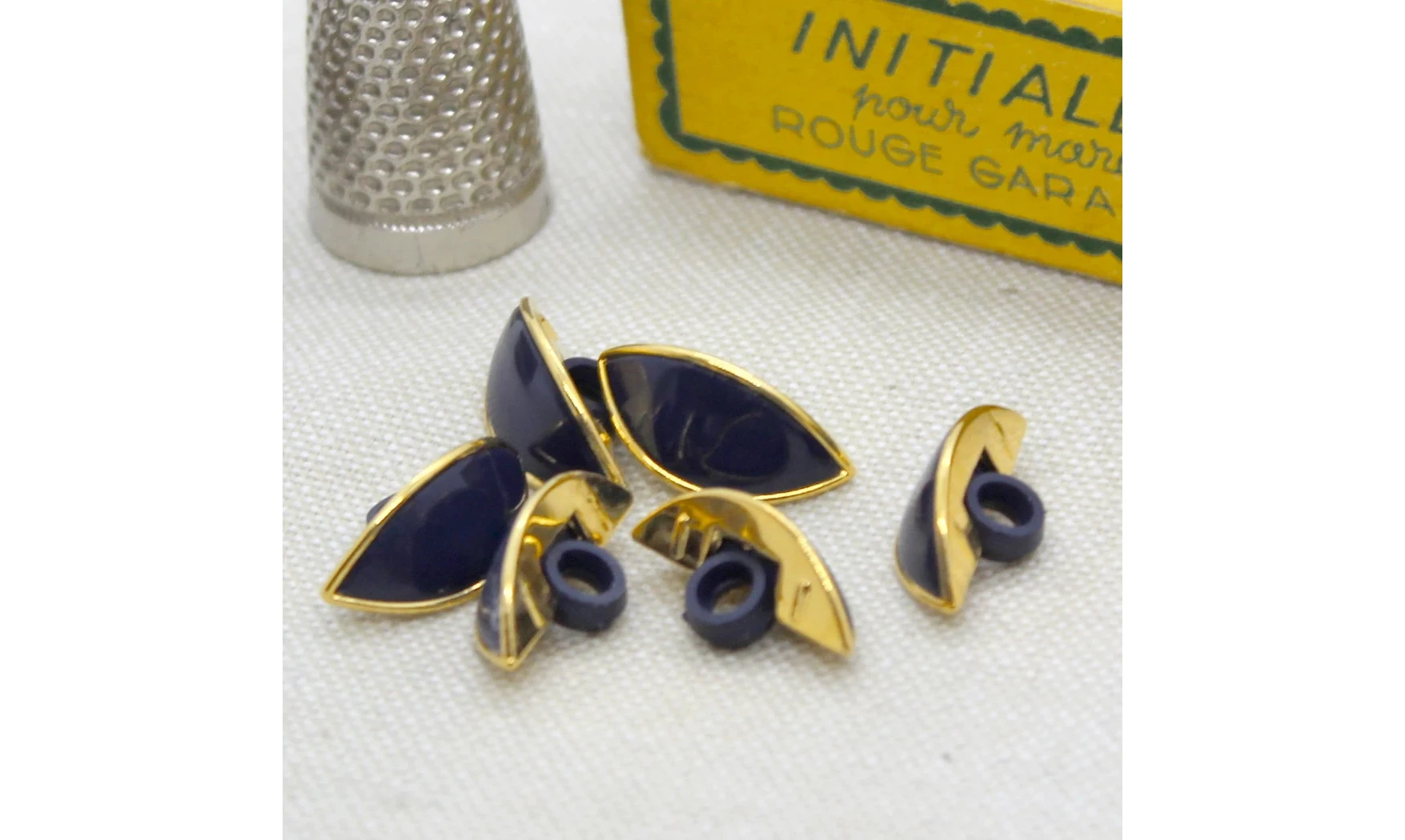 6 Boutons / 18MM / Oeil Bleu et doré