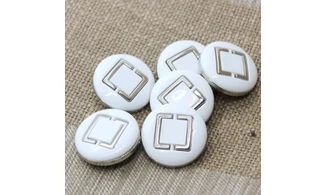 6 Boutons / 27MM / Blanc et argenté