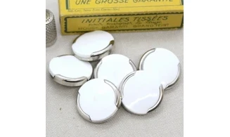 6 Boutons / 27MM / Blanc et argenté