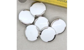 6 Boutons / 27MM / Blanc et argenté