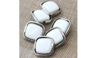 6 Boutons / 25MM / Blanc et argenté