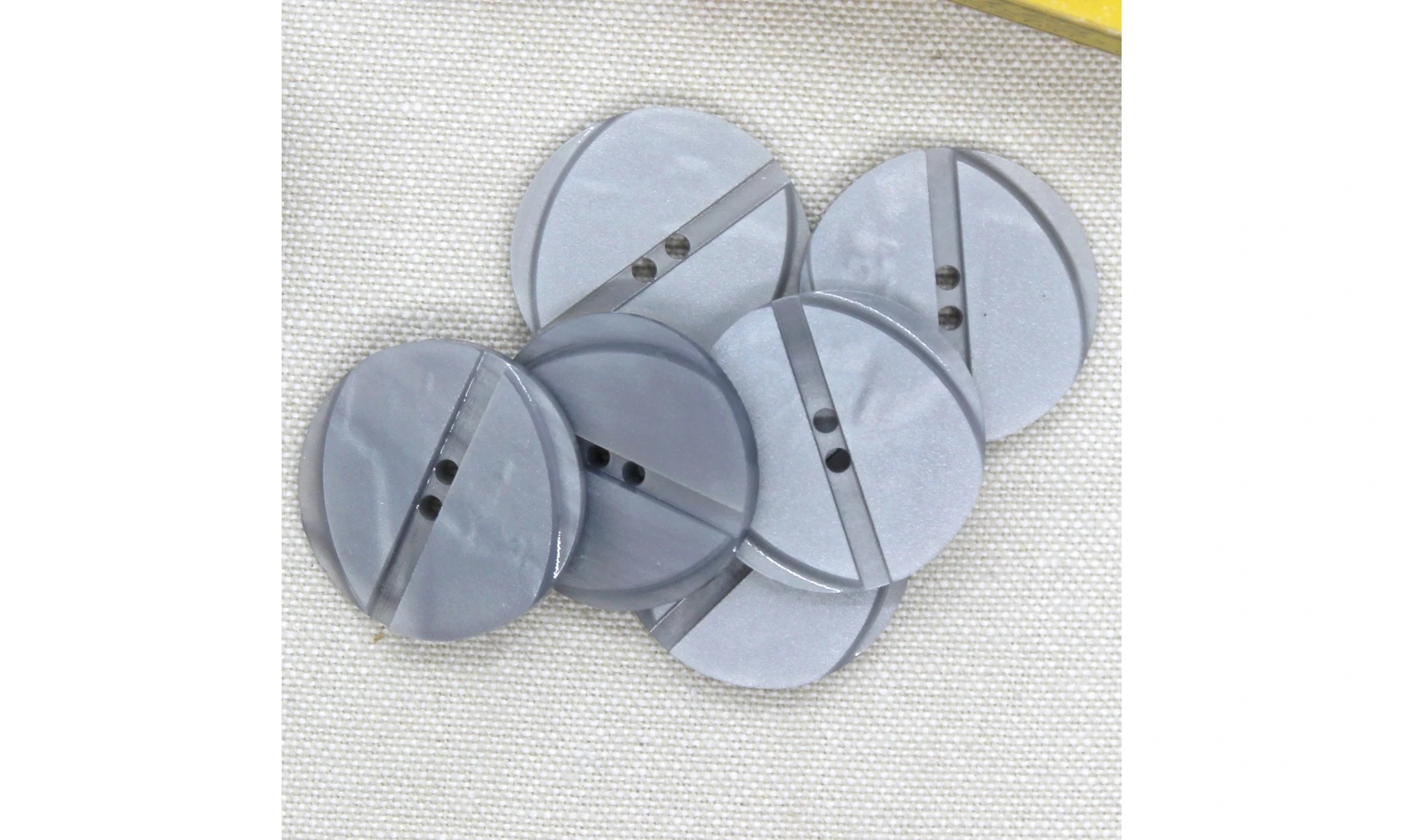 6 Boutons / 28MM / Gris