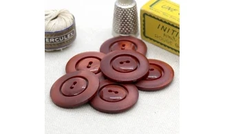 Vintage button Red