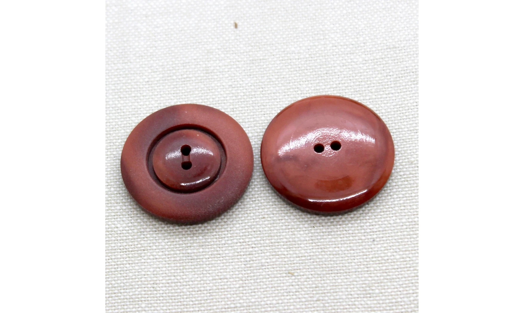 6 Boutons / 27MM / Rouge