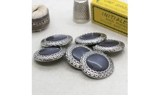 Vintage button Blue