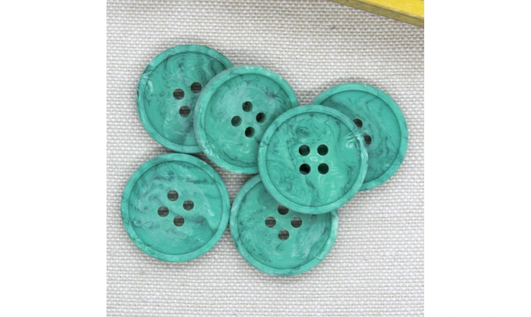 Vintage button Green