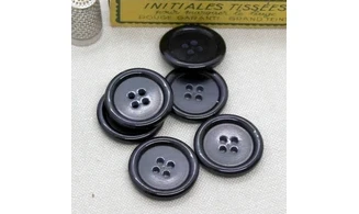 6 Boutons / 26MM / Noir