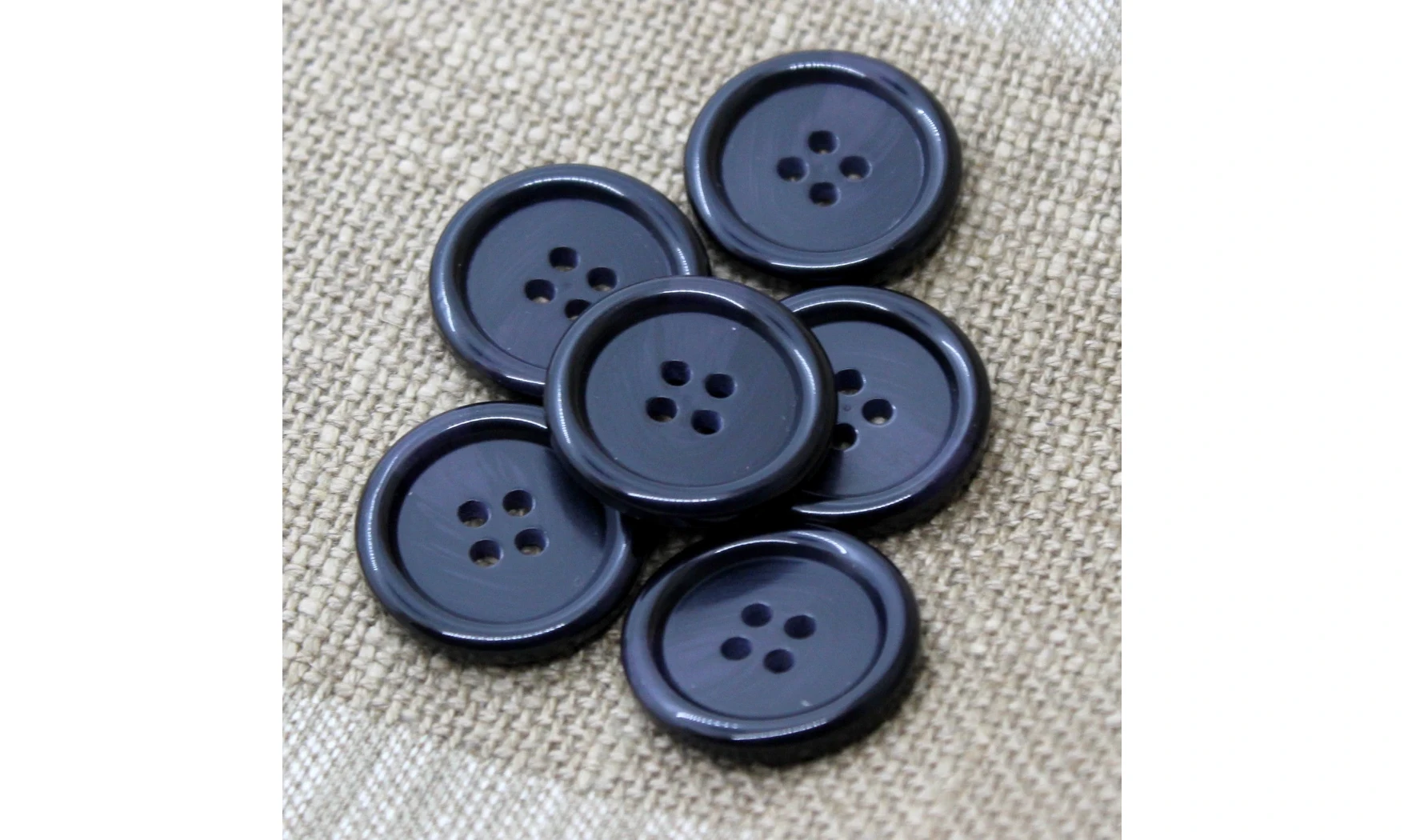 6 Boutons / 26MM / Noir