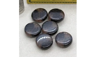 Vintage button Brown