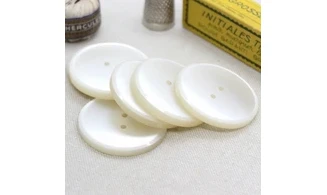 6 Boutons / 38MM / Crème irisé