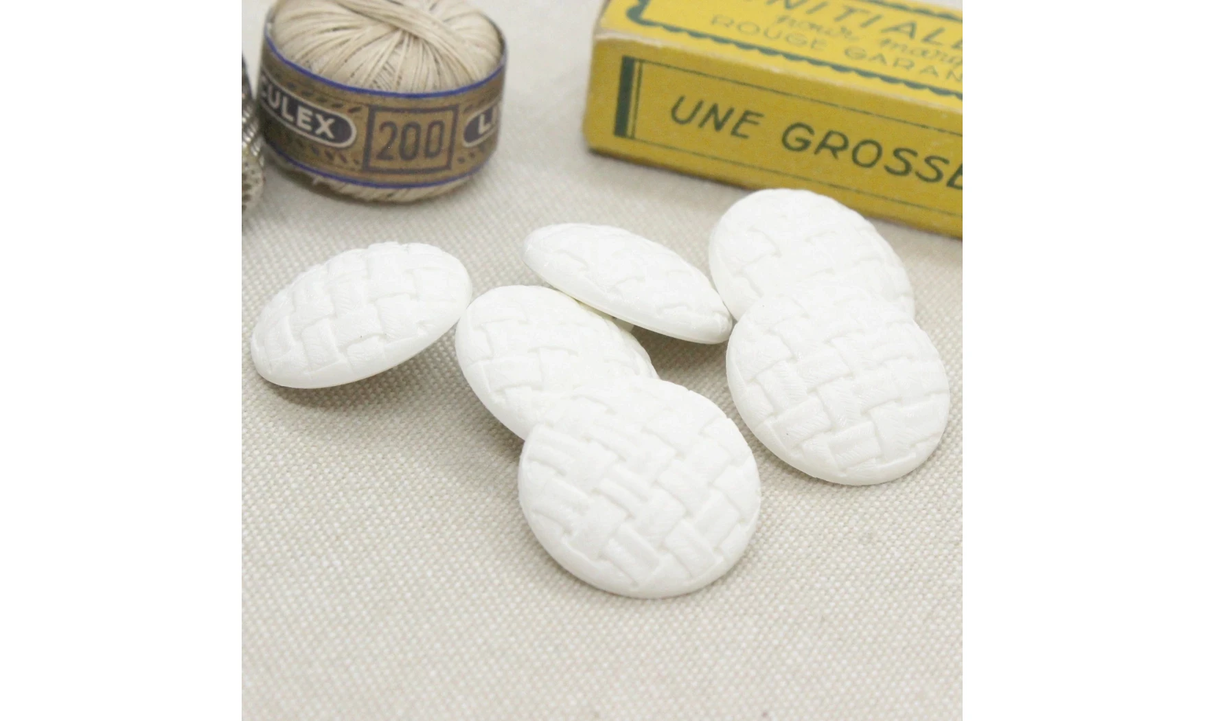 6 boutons / 23MM / Blanc "Cannage"