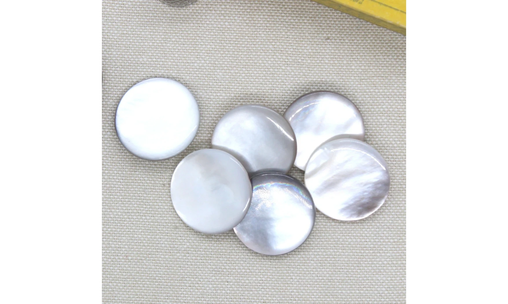 Vintage button Mother-of-pearl