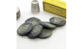 Vintage button Green