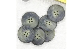 Vintage button Green