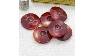 Vintage button Red