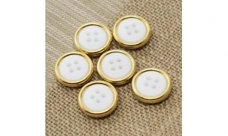 Vintage Button 064B