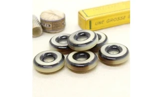 6 boutons / 28MM / Noir et Ivoire