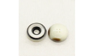 Vintage Button 062B
