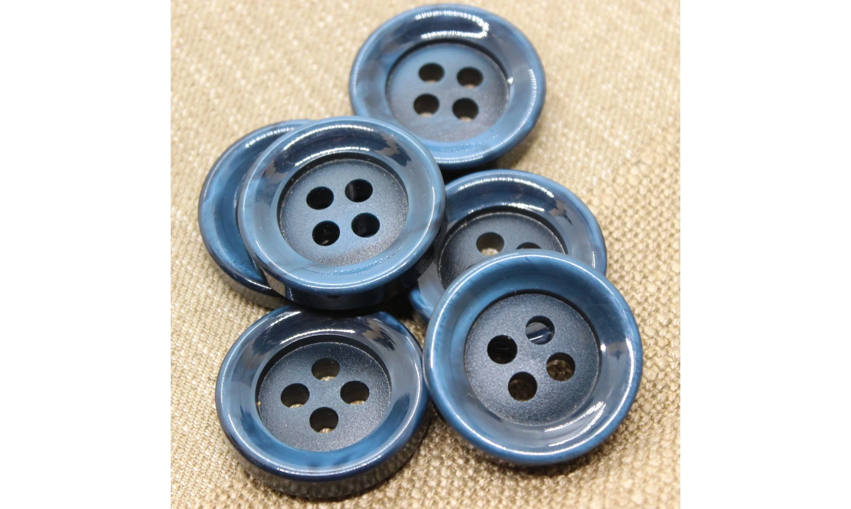 6 boutons / 35MM / Bleu