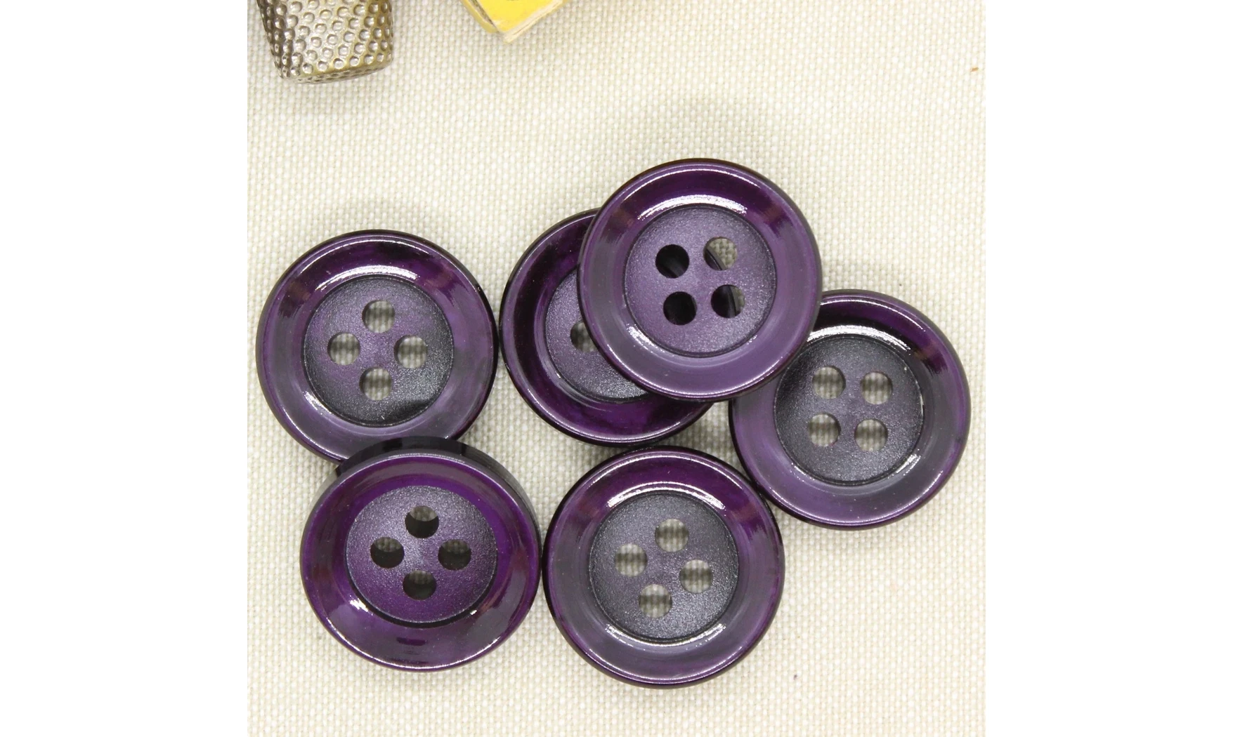 Boutons VINTAGE / 26,5MM / Violet