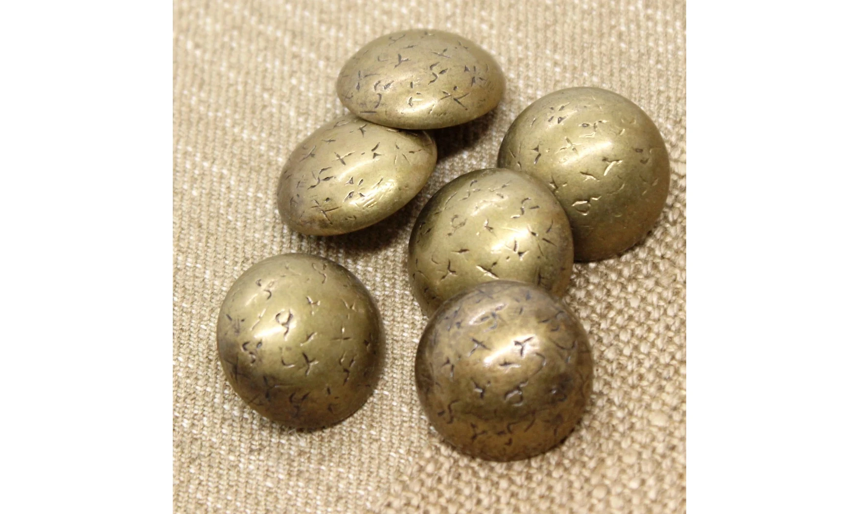 6 boutons / 21,5MM / Doré