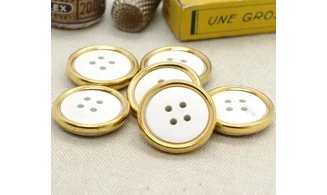 6 boutons / 23MM / Blanc et doré