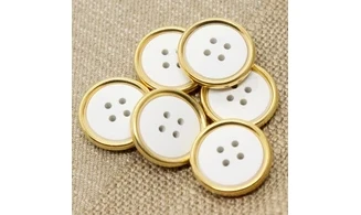 Vintage Button 063B