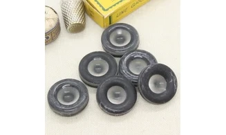 6 boutons / 25MM / Gris