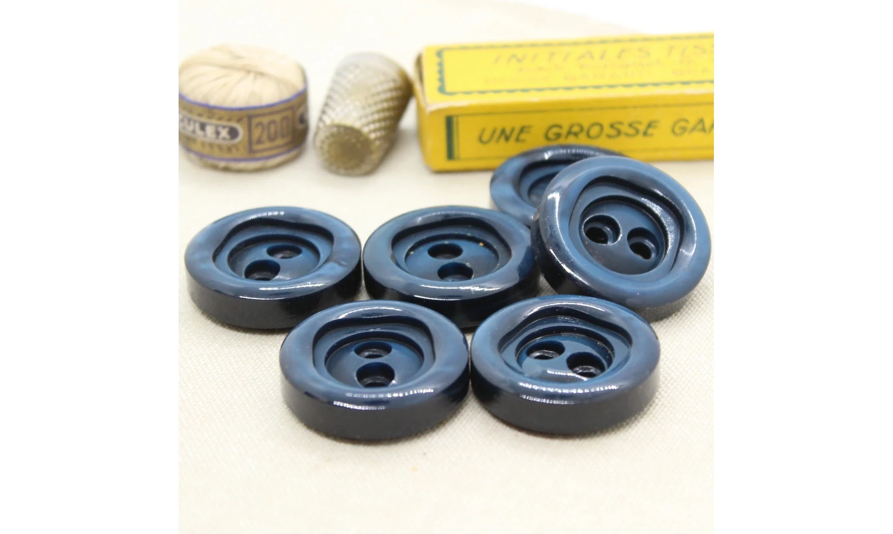 6 boutons / 30MM / Bleu