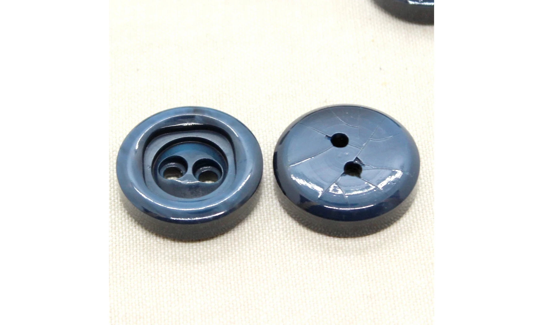 6 boutons / 30MM / Bleu