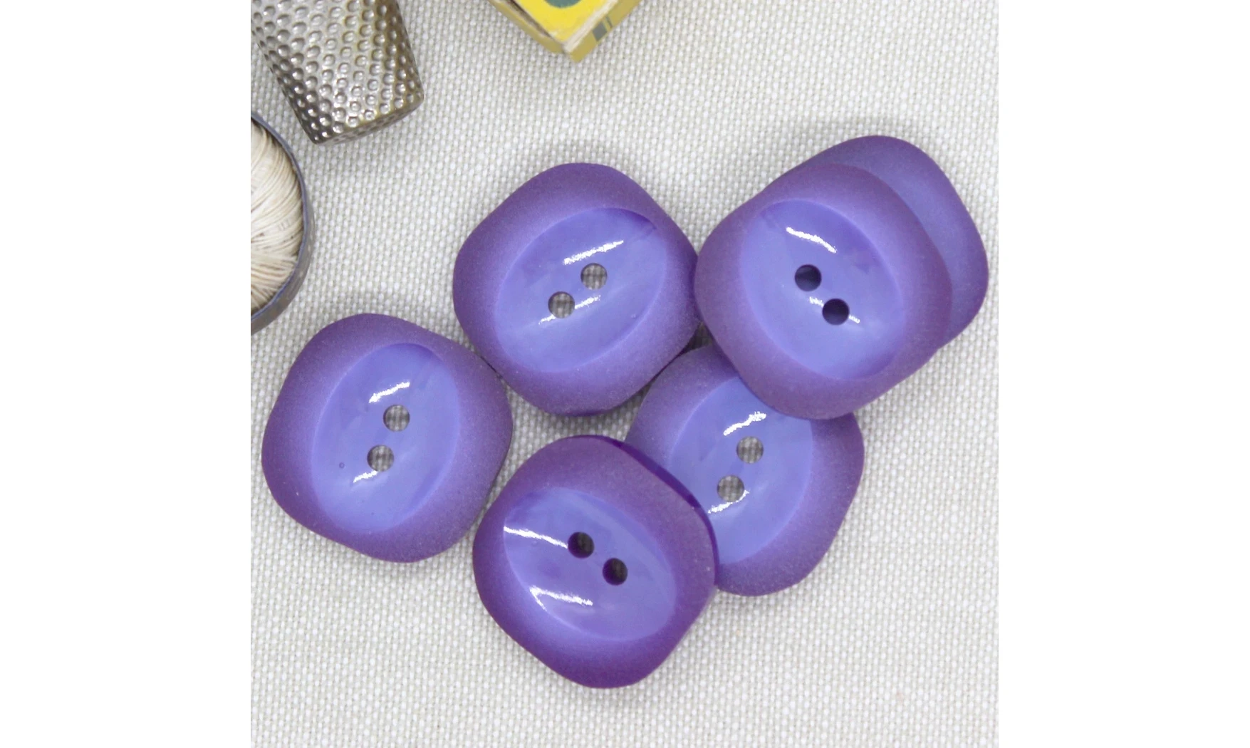 6 boutons / 24MM / Violet