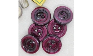 6 boutons / 35MM / Violet