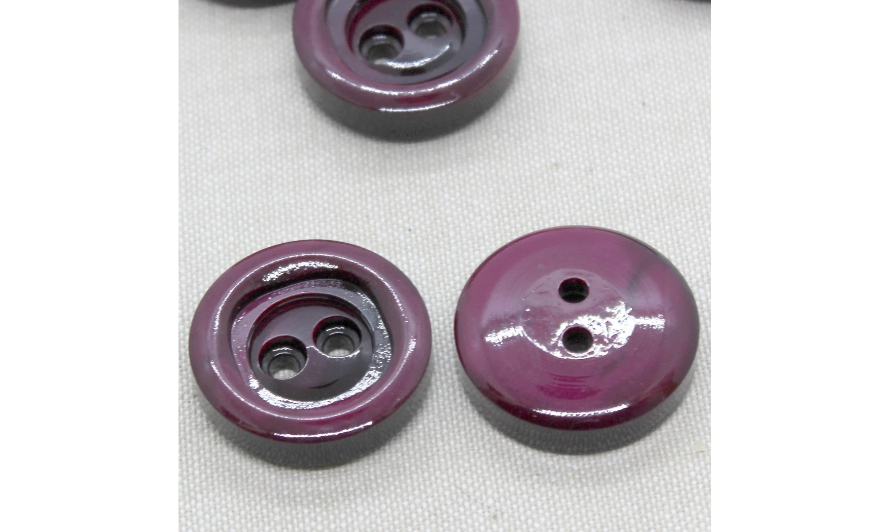 6 boutons / 30MM / Violet