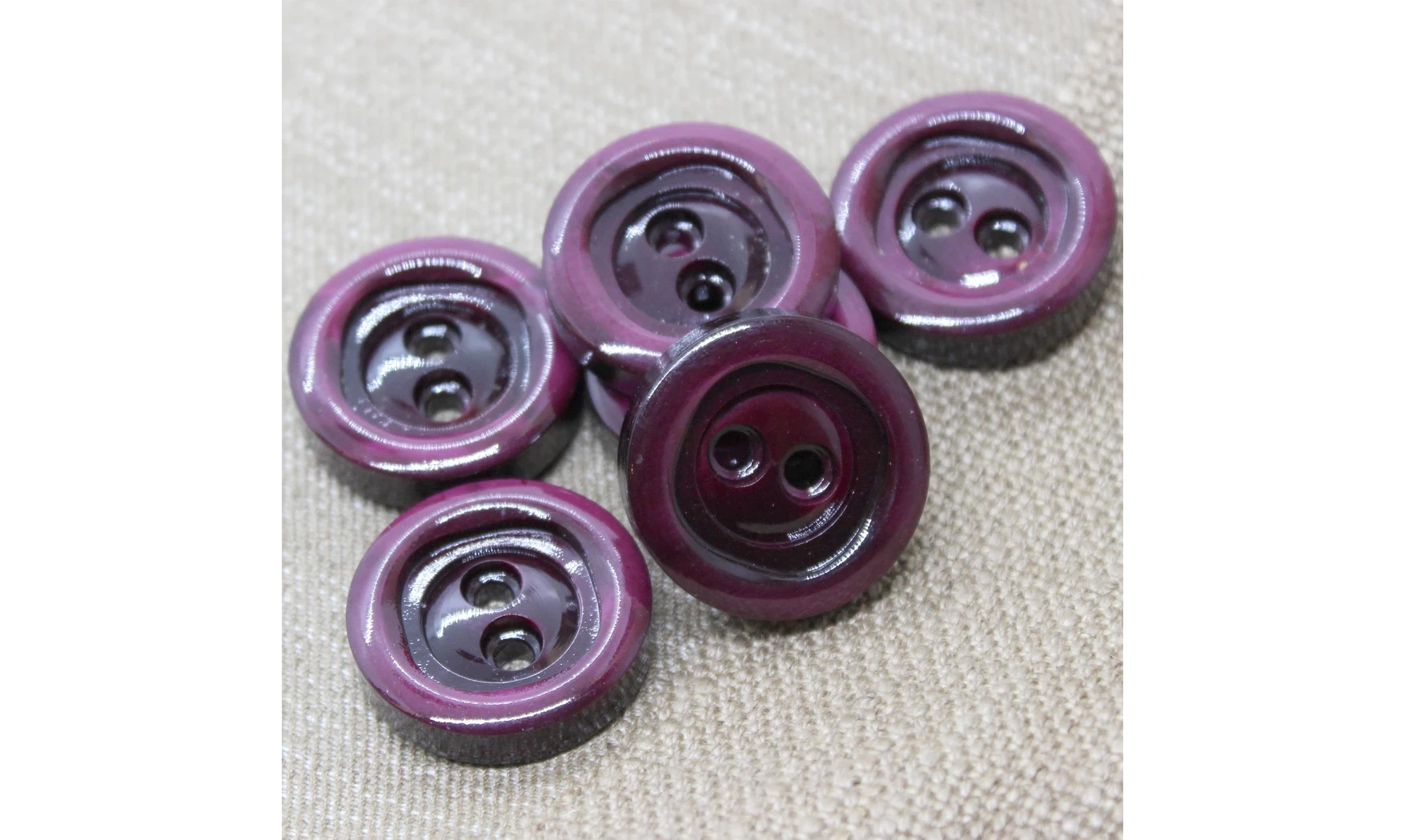 6 boutons / 30MM / Violet