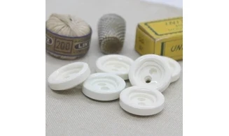 6 boutons / 21MM / Blanc