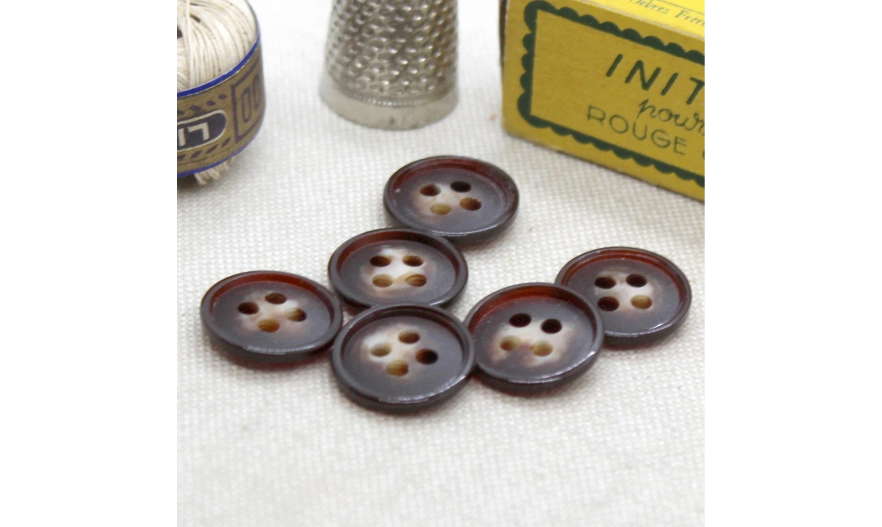 6 boutons / 15MM / Brun dégradé