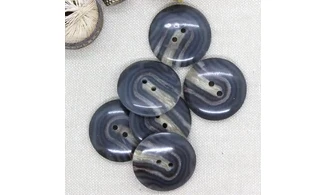 Vintage Button 056B