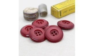 6 boutons / 28MM / Rouge