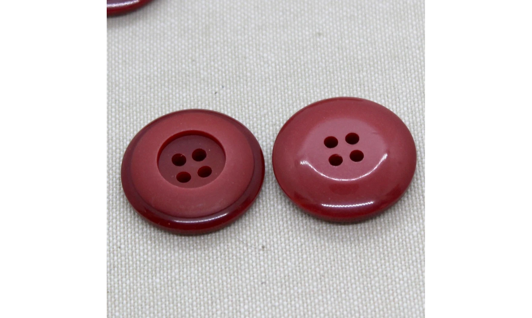 Vintage Button 084B