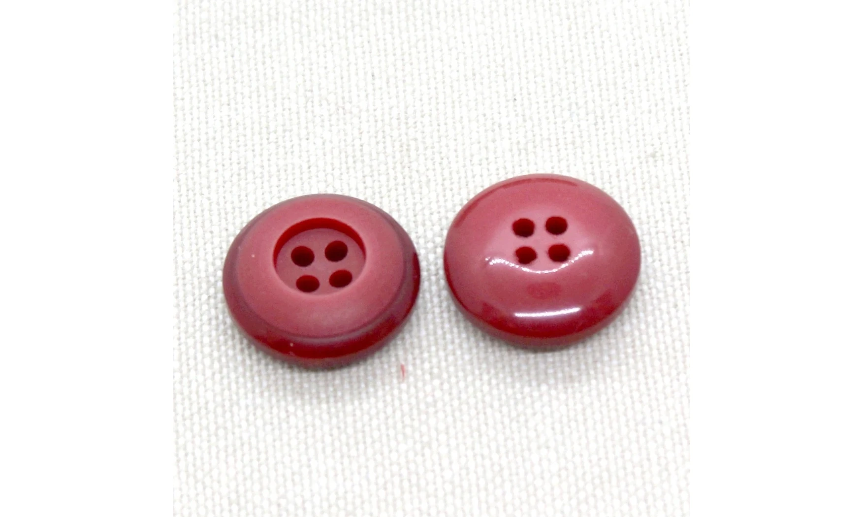 6 boutons / 18MM / Rouge