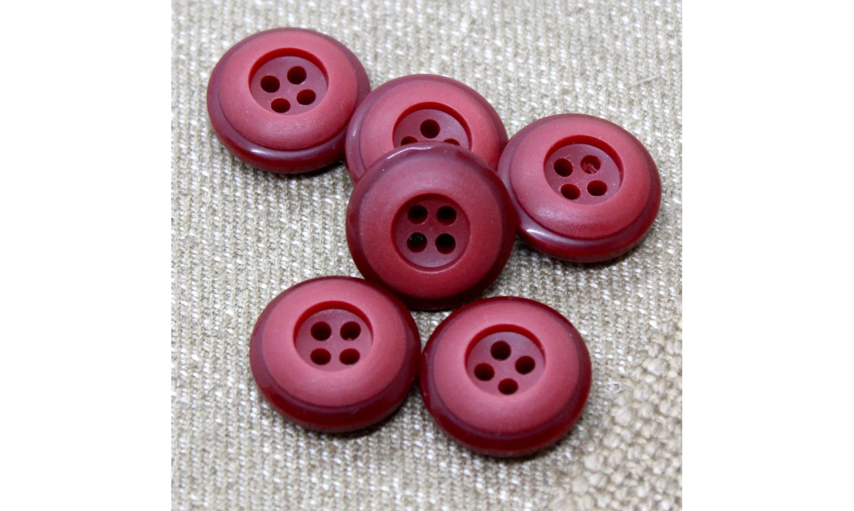 6 boutons / 18MM / Rouge