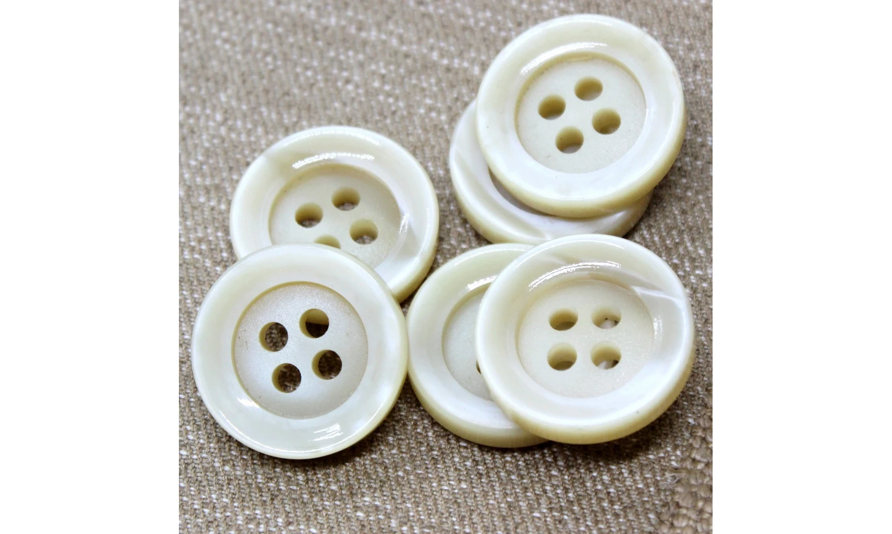 6 boutons / 26,5MM / Ivoire