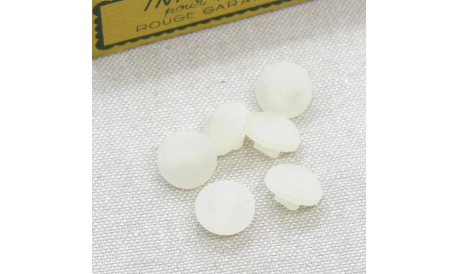 6 Boutons / 12MM / Blanc opaque