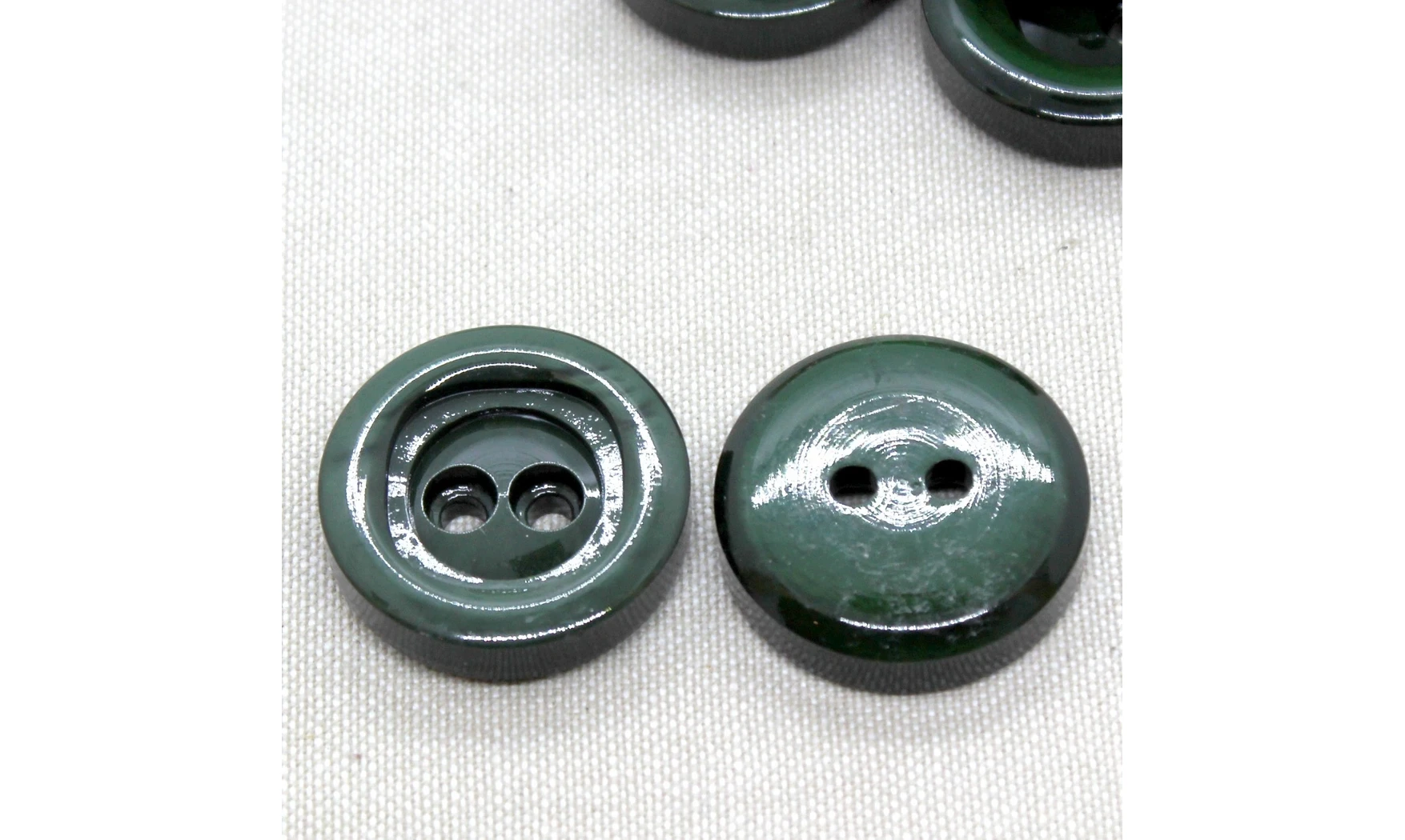 6 boutons / 30MM / Vert